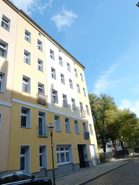4 Zimmer Altbauwohnung mit Dielen und Balkon! — photo 1